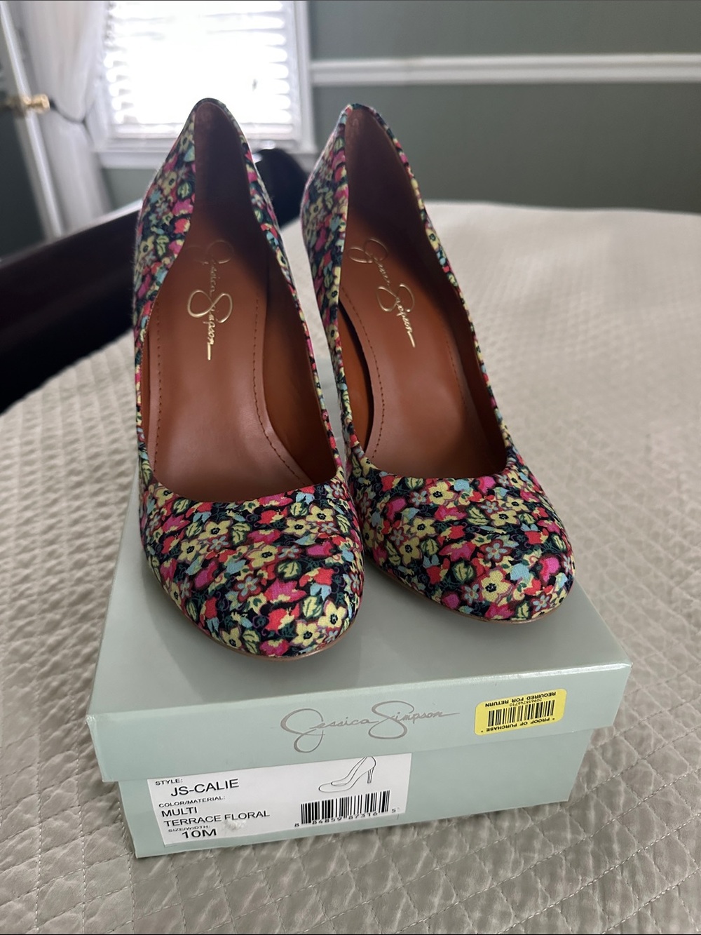 Jessica Simpson Multicolor Floral Pump